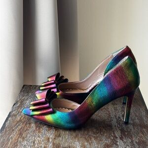 Betsey Johnson Pointed Metallic Rainbow Heels Pumps with Bow Size 8.5M